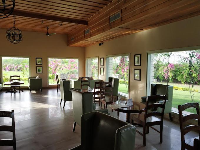 Hotel Sarai Bharatgarh Nohan Exterior foto